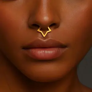 14G/16G/18G Titanium Star Clicker Septum Ring, Stylish Hypoallergenic ASTM F-136 Titanium Hinged Segment Hoop, Helix/Tragus/Cartilage Piercings