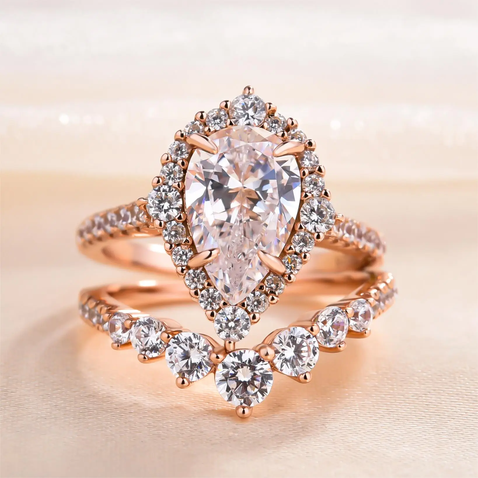 Effinny Elegant 2.2ct Halo Pear Cut Bridal Ring Set,Women's Promise Ring Set,5A Grade Cubic Zirconia Anniversary Rings for Women Outdoorfun