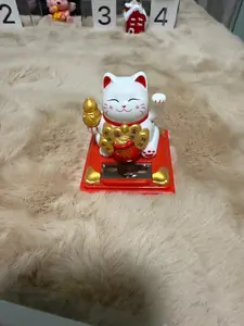 Solar Powered Cute Waving Cat Maneki Neko Waving Arm for Fortune Money and Good Luck Decorative Figurine