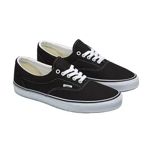 VANS Men's Classic Era Black Low-Top Sneaker - Closed Rubber Sole Trainer, Padded Collar Athletic Shoe, Metal Eyelets Walking Shoes for Casual Use, All-Season Wear