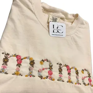 Handmade Embroidered Floral Mama T-Shirt - Custom Mother's Day Gift - Personalized Mama Shirt - Boho Mom Tee - Gift for New Moms