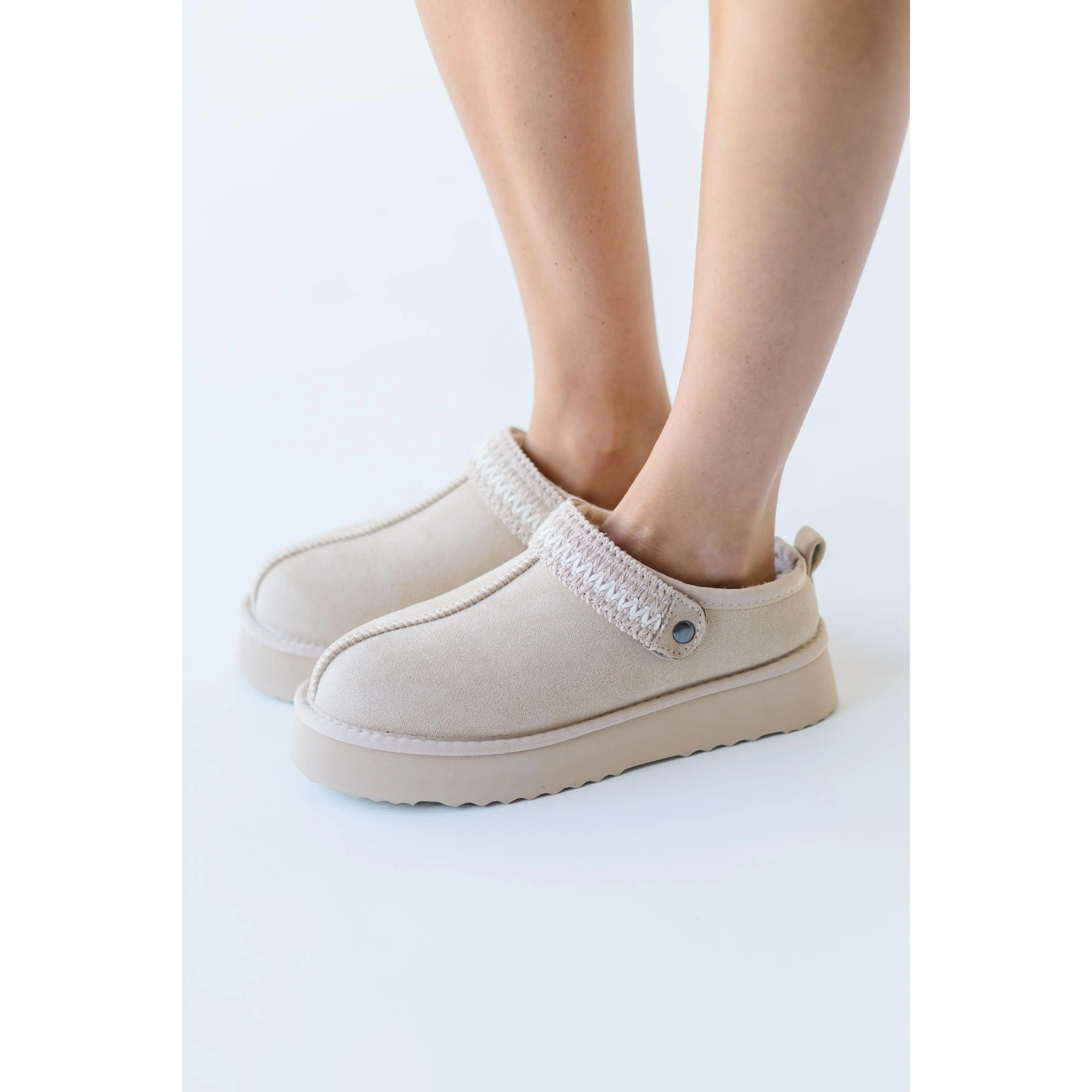 Beach by Matisse: Storm Cozy Clog in Natural