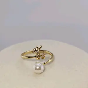 92 - Pearl Ring Size 8