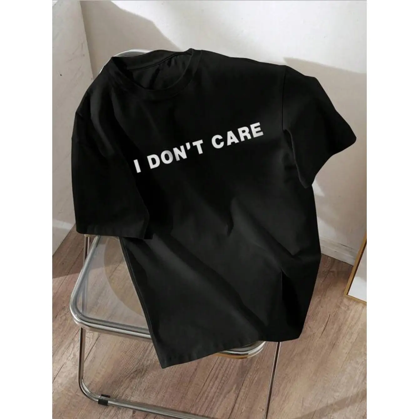 Women's Customized Graphic Print T-Shirt, Casual Fitted Cut with Short Sleeves and Round Neck, Soft Clothes for All Seasons