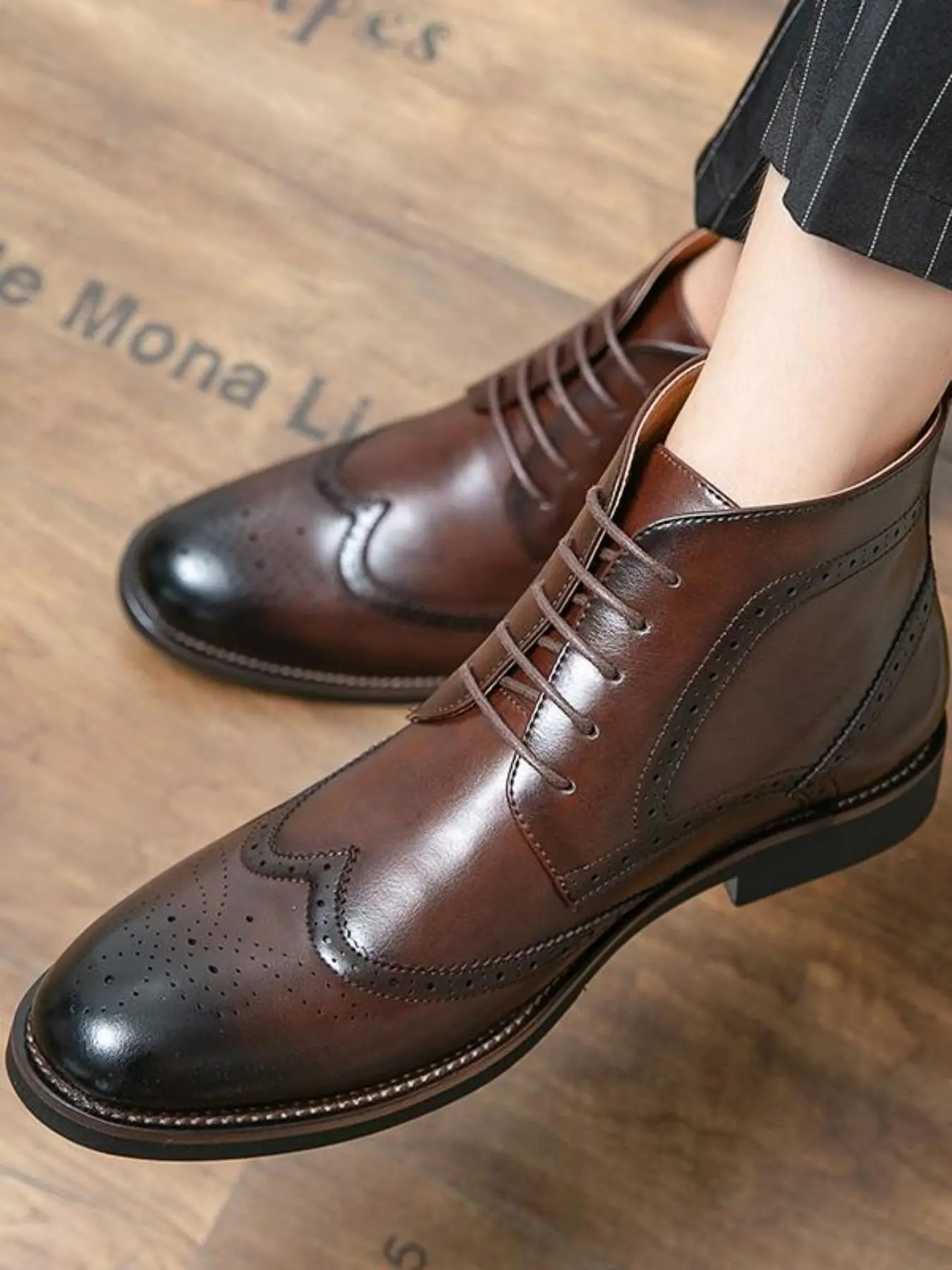 Men's Business Formal Brogue Embossed Design Lace Up Dress Boots, Fashionable Breathable Comfortable Boots for Work Office, Male All-match Shoes for Daily Wear, Boy