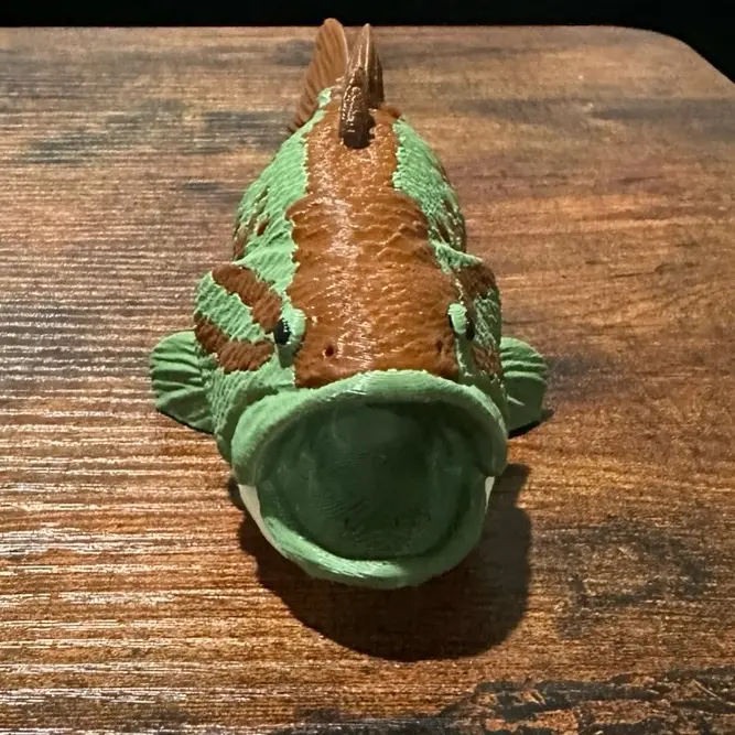 3D Printed Articulated Large Mouth Bass Fish - Realistic Design with Green and Brown Pattern