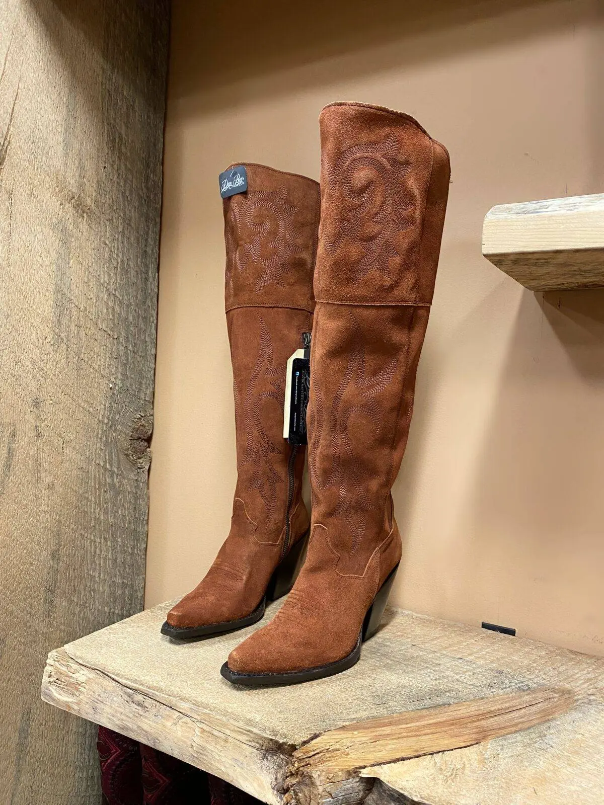 DAN POST – VIVIANA Women’s Jilted Knee High Western / Fashion Boot (Cognac )