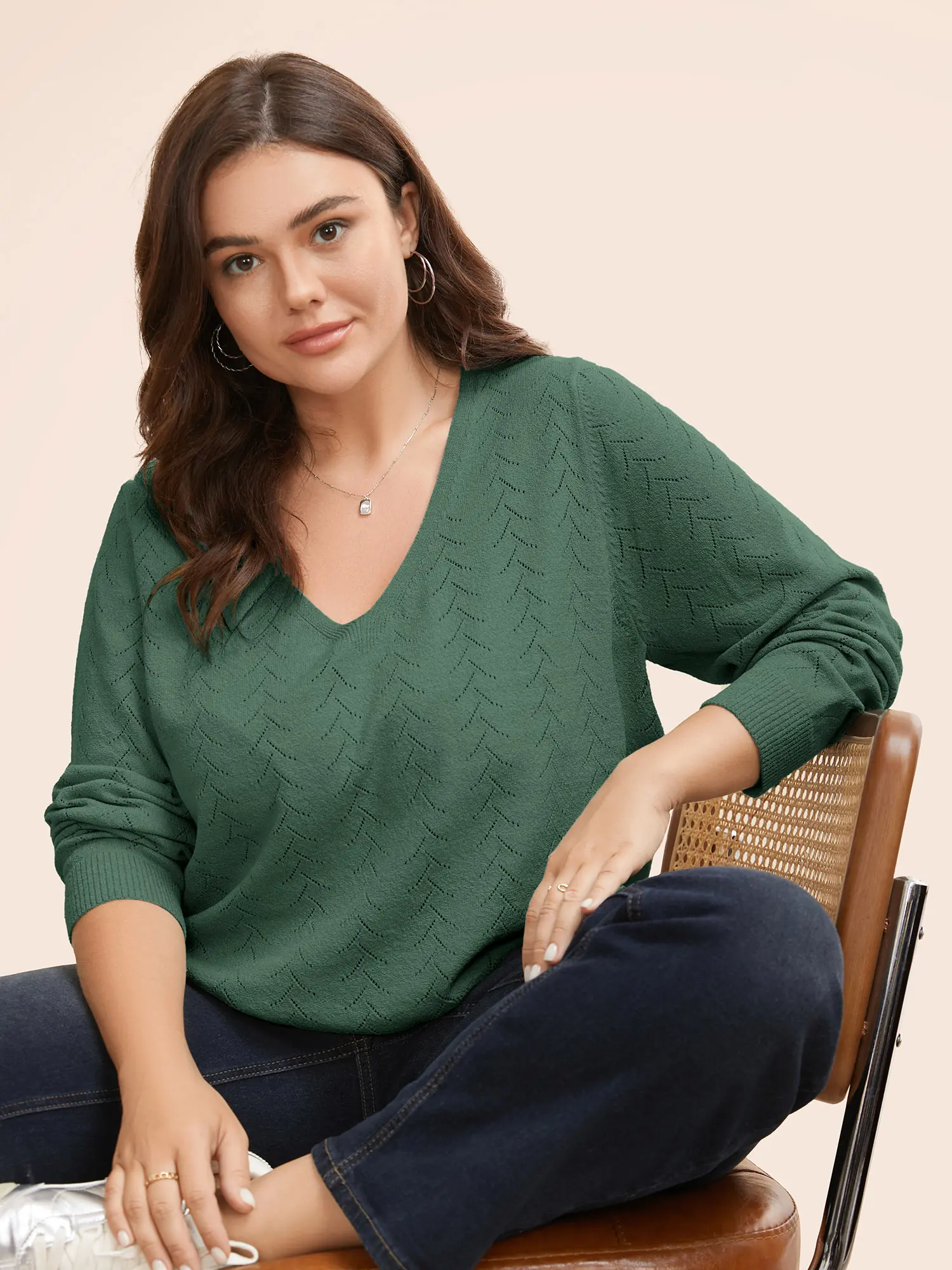 BloomChic Women's Fitted Long-Sleeve V-Neck Textured Featherweight Knit Pullover Top - Breezy, Casual Cut-Out Everyday Womenswear (Knitwear for Swimweek),Summerfinds