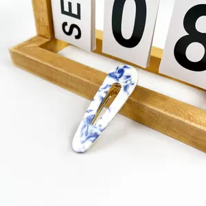 Blue Marble Clip - Basic Design with Gold Accents for Everyday Use