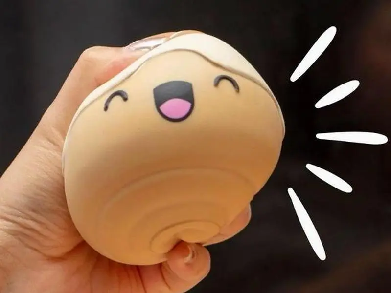 Cinnamon Roll Squishy Stress Relief Toy, Unisex Relaxation Item for Ages 4+, Classic Novelty Hobby Accessory
