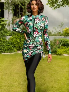 Women's Muslim Swimsuit Set, Two-Piece Bathing Suit with Skirt, Beach Vacation Casual Full Coverage Swimwear, Middle East Style, Modest Swimwear, Full Coverage Swimsuits, Modest Fashion Swimsuit, Modest Swimming Wear