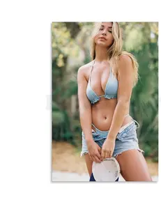 Madelyn Cline Model Actor Poster