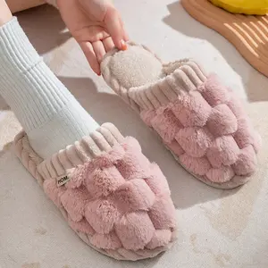 Women's Plush Winter Slippers Non-Slip Indoor Outdoor Comfy Warm Fuzzy Slides Home Footwear Fall House Shoes Perfect Gifts Soft Plush Slippers Girl Flipflop Active Grey