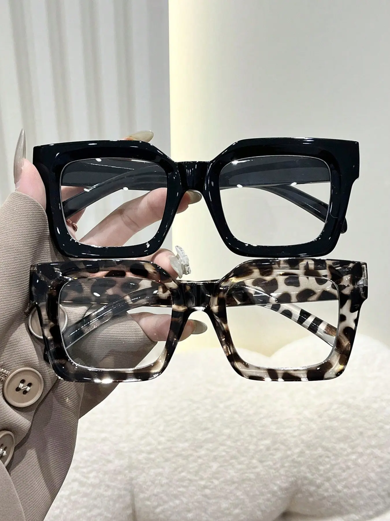 Unisex Square Frame Glasses, Eyeglasses Frames, Versatile Flat Light Eyewear, Daily Reading & Work Accessories, Casual Fashion for Men and Women, Trendy Casual Glasses, Stylish Glasses, Fashionable Frames Glasses