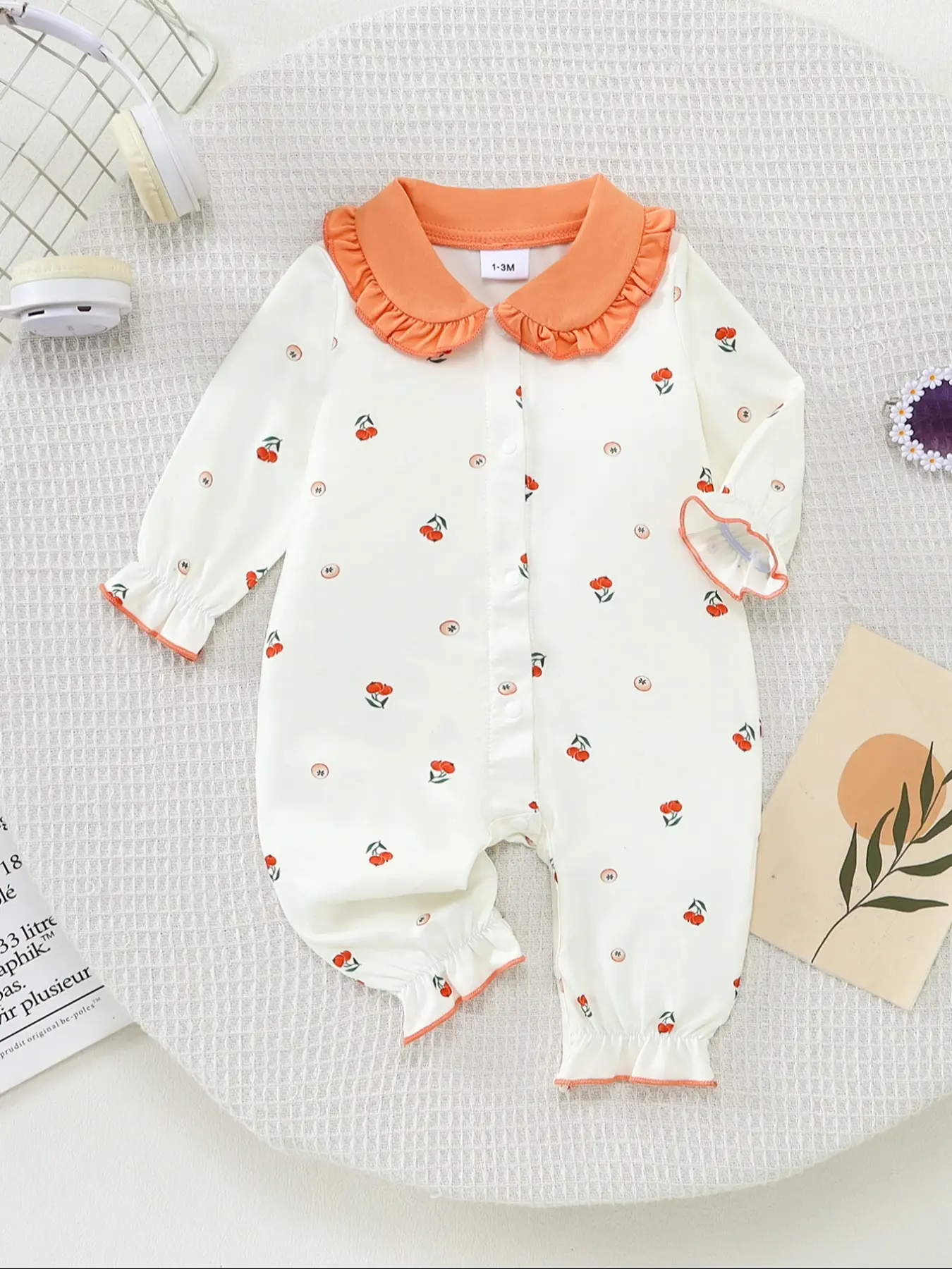 Baby Long Sleeve Romper, Fresh Sweet Style (milk Base + Cherry Print), Fitted with Ruffle Collar, Easy Wear, Suitable for Home Use, Baby Clothes Girl, Newborn Onesie Bodysuit