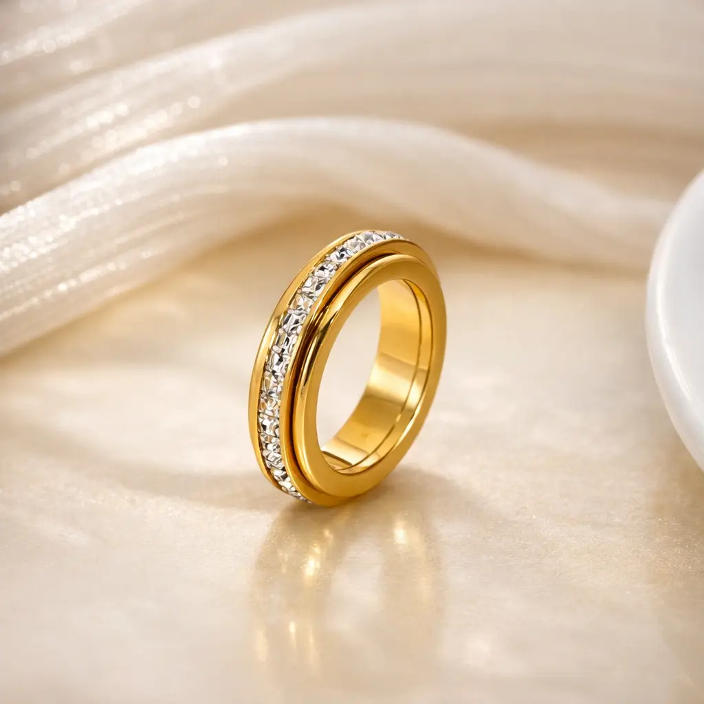 1 Pc Unisex Spinner Ring - Gold Metal Coating, 360° Rotating, Zirconia-Accented Cubic Zirconia, Minimalist Design, Suitable for Daily Wear or Parties, Cubic Zirconia Rings, Daily/Party