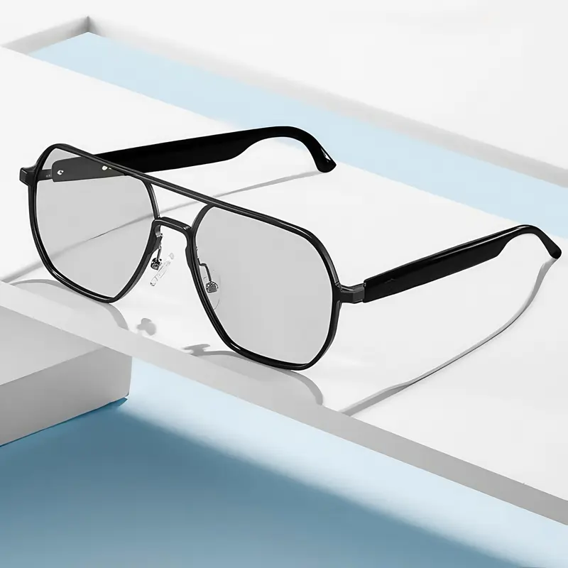 Smart Glasses, Bluetooth-compatible Audio Multifunctional Smart Glasses with Photochromic Lenses, Creative Sports Gadget for Men & Women, Wearable Tech Glasses, Durable Electronic Glasses, Smart Eyewear