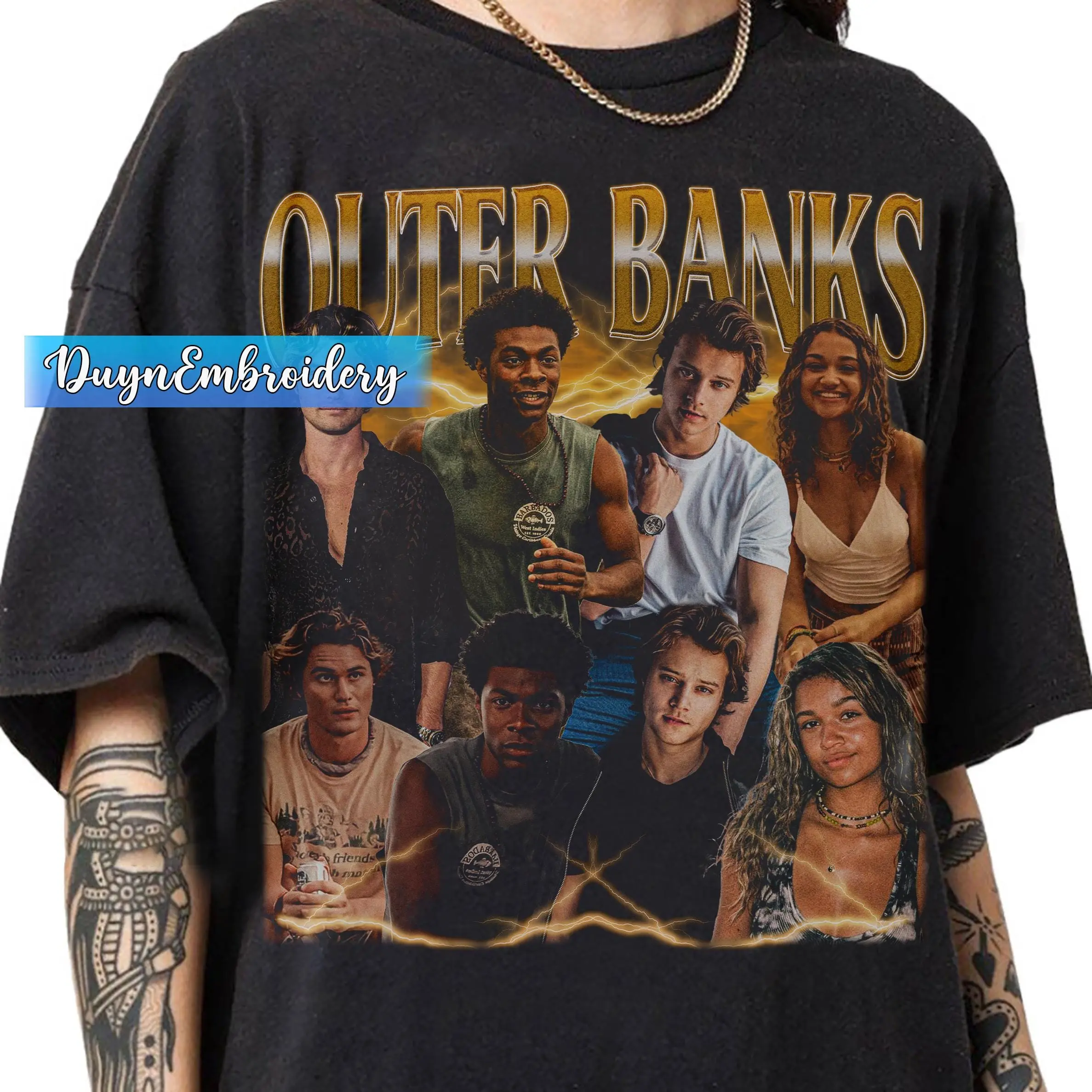 Men's Crew Neck Cotton T-shirt - Unisex 90s Vintage Graphic Print Top, Outer Banks Bootleg Rap Style, JJ Maybank Preppy Basics Casual Gift, Soft Fabric with Split Detail for All Seasons, Fitted Cut, Christmas, Classic, Menswear, Round Neck, Tshirt, Chines