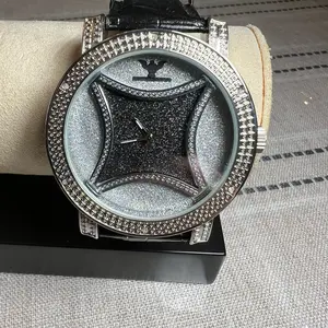 Diamond king watch with 6 genuine diamonds