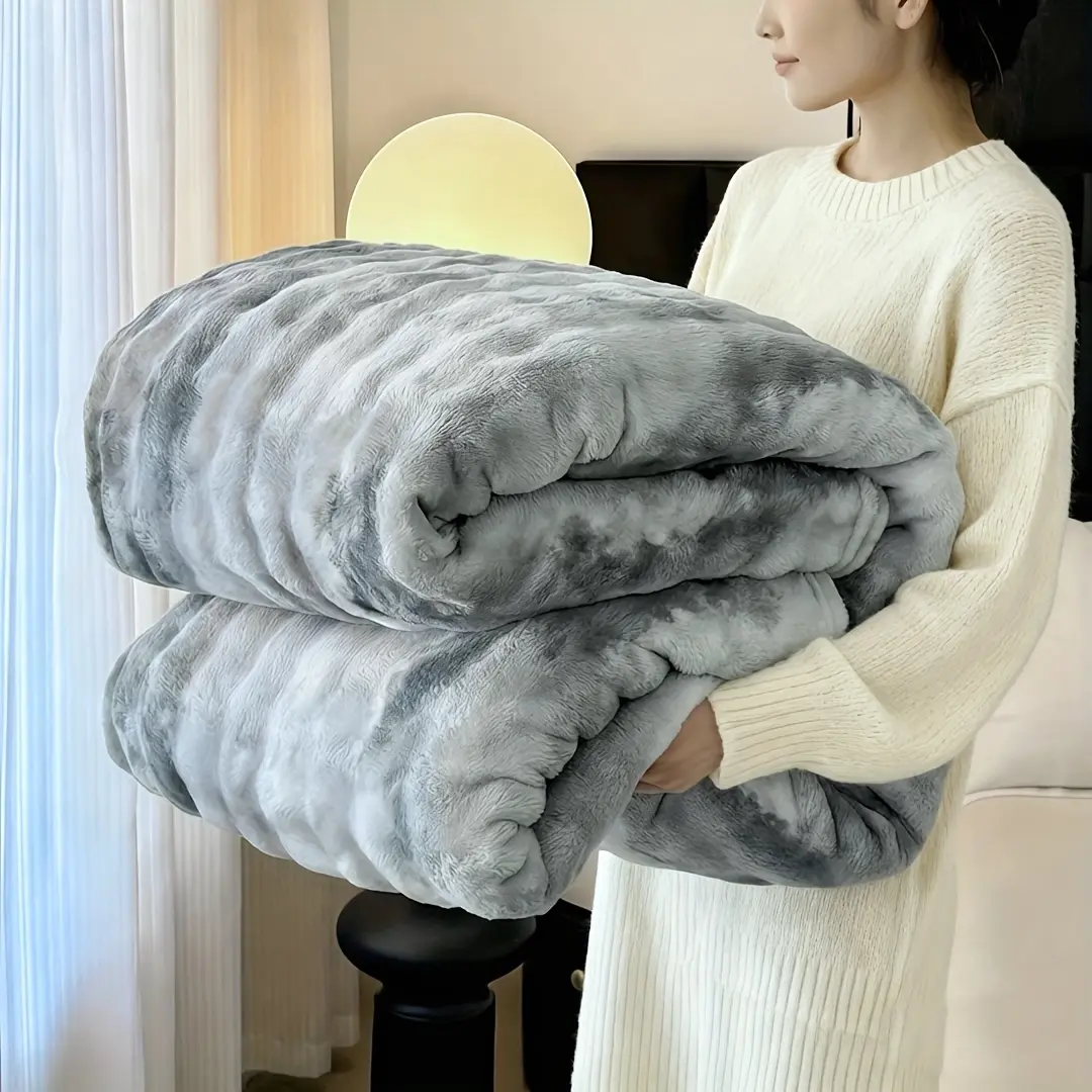 Plush Texture Faux Rabbit Fur Throw Blanket - Soft, Warm, Tie-Dye, Reversible, Machine Washable, 320GM, All Seasons, Home Use (Sofa/Bed), Christmas, Random Color, Throw Blankets