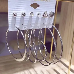 6 Pairs Exaggerated Silvery Glossy C-Ring Earrings Set Chic Round Heart Ear Stud Exquisite Shiny Cubic Zirconia Women's Earrings Vintage C-shaped Large Ear Hoops Party Birthday Fashion Accessories