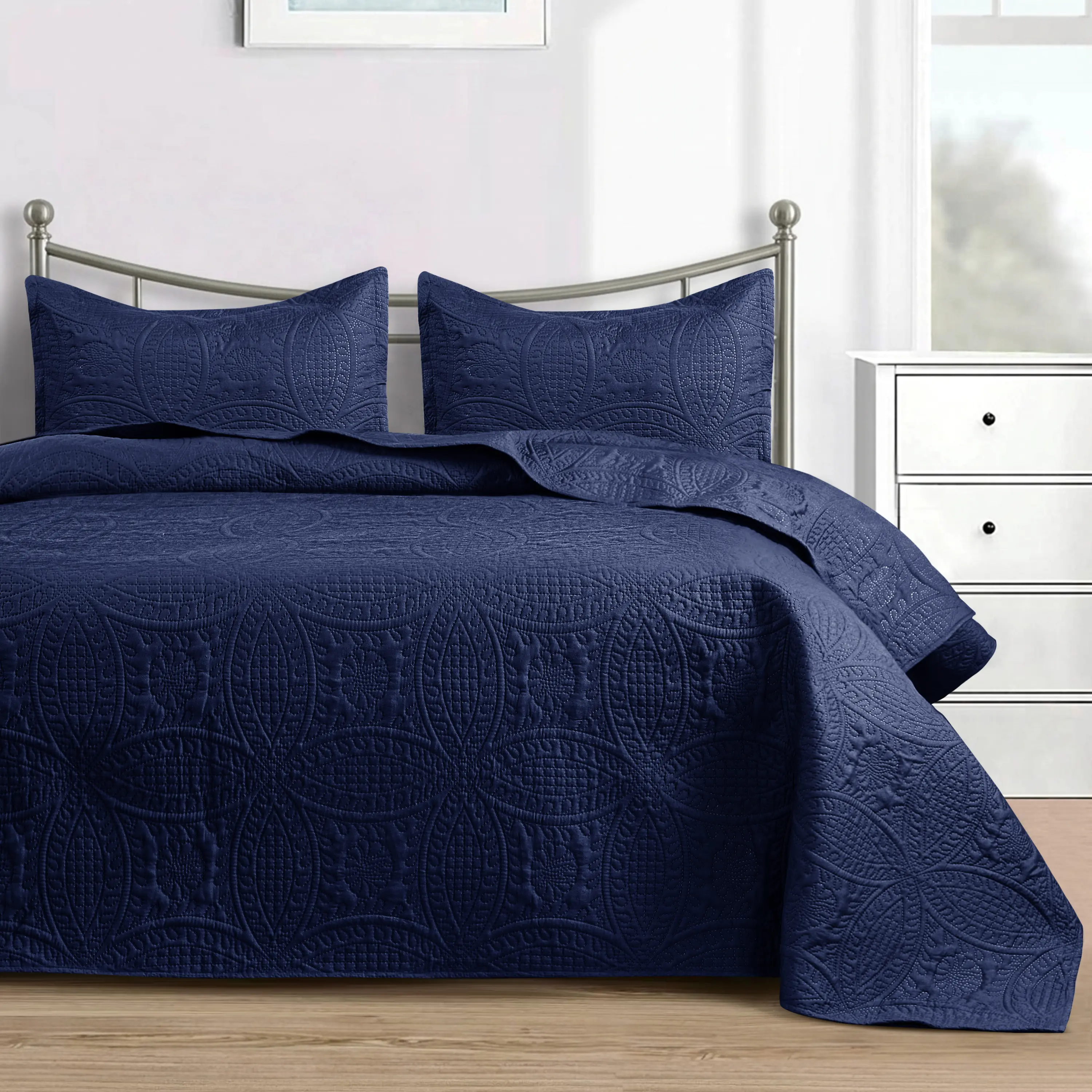 Reversible Bedspread All Season Comfort - Quilted Coverlet Bedding Set - Oversized Breathable Bed Cover Quilt - Lightweight Microfiber Bedspread