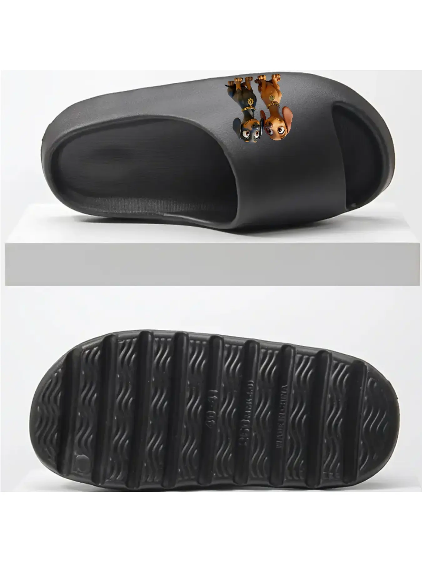 Cute Dachshund Slippers for Women Men Adorable Cartoon Dog Print Non-Slip Summer Beach Shoes Comfortable Casual Sandals with Chain Collar Design Lightweight Indoor Outdoor Footwear