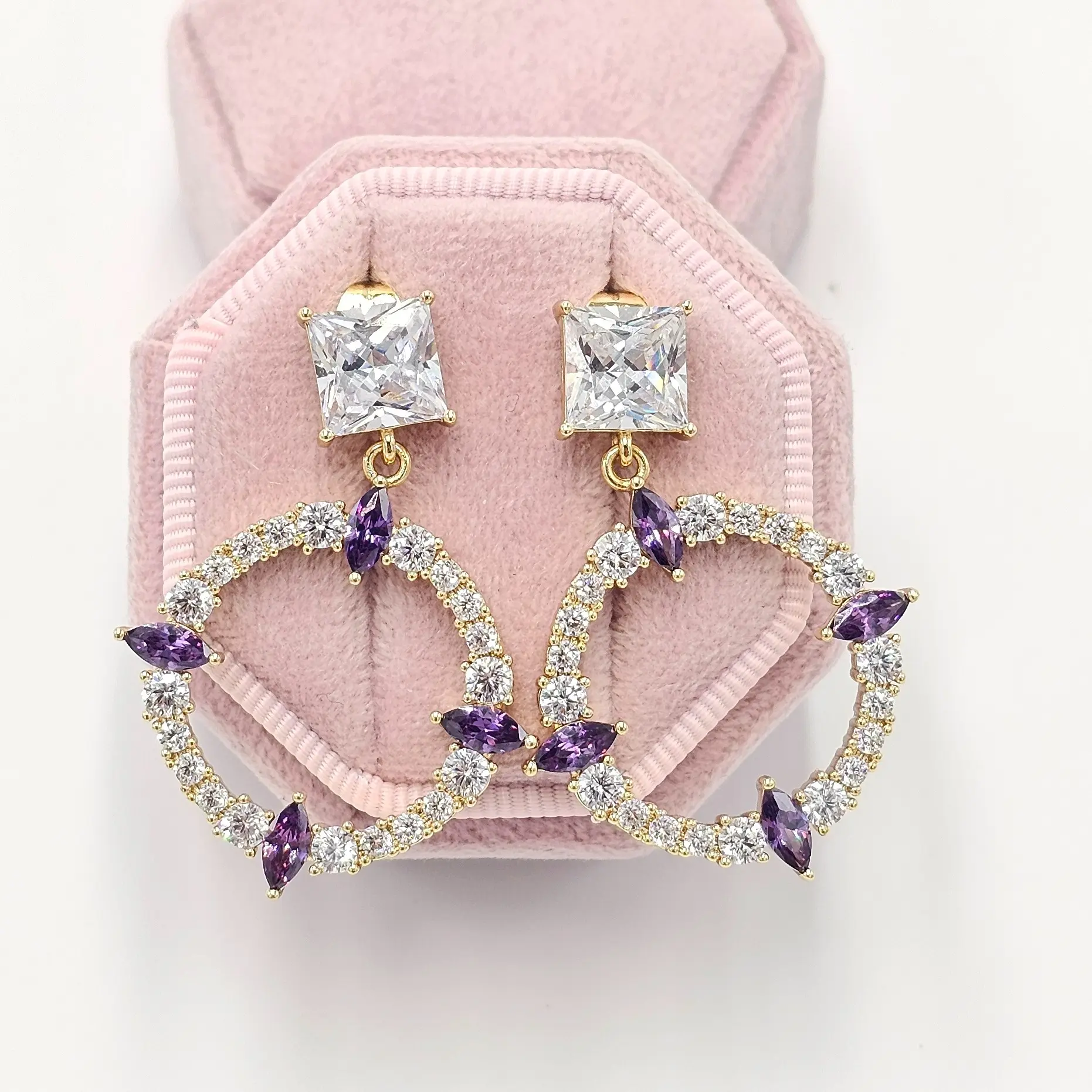 Unisex Large Purple Elegant Gold-Metal Coating Earrings Set, Trendy Costume Jewelry Accessories for Party & Versatile Occasions, Fashion