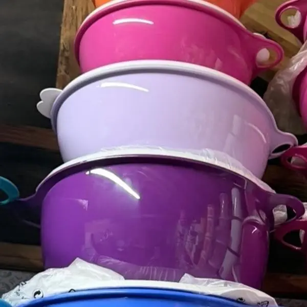 Tupperware  bowls