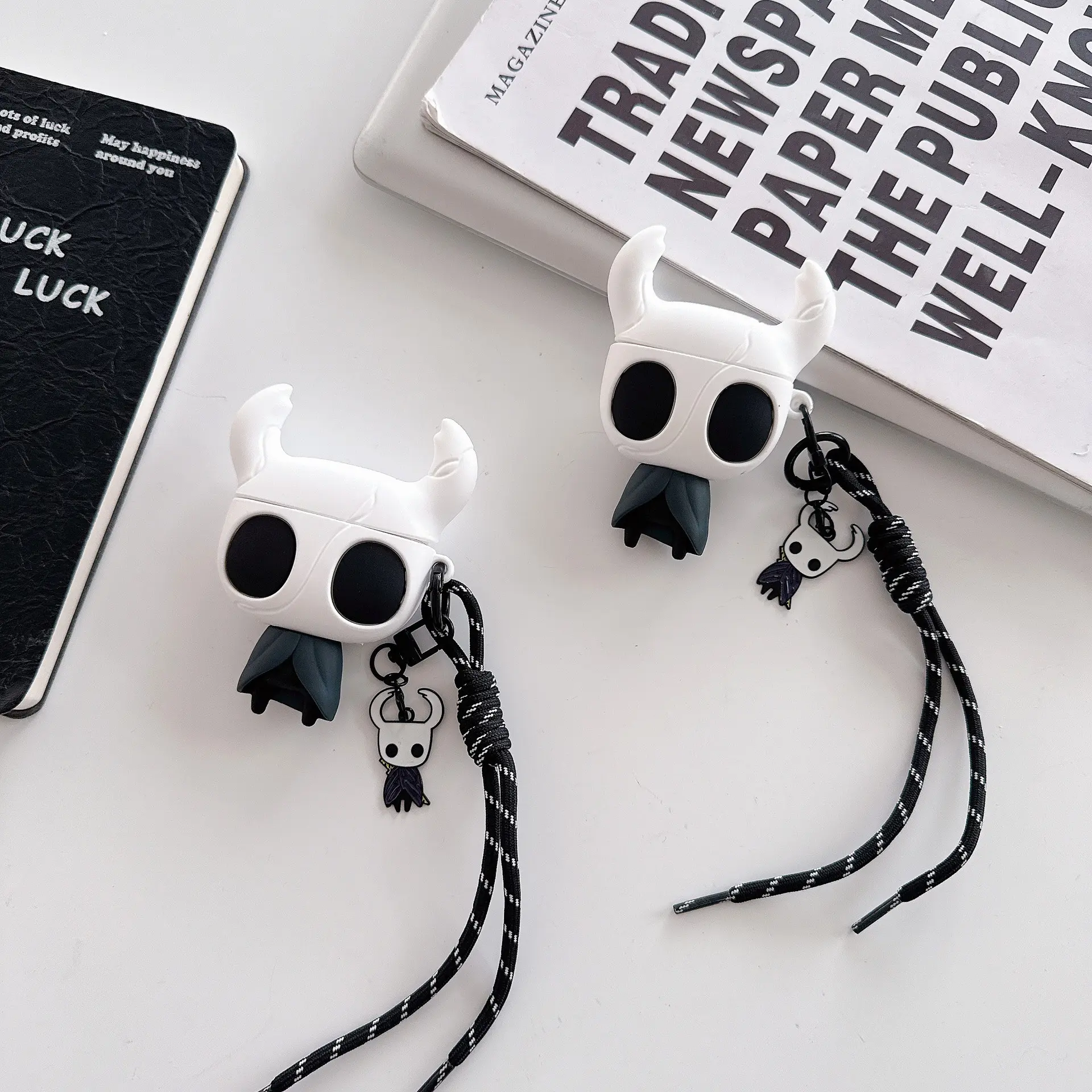 1 piece of The Hollow Knight headphone case, Detachable body, Cute wireless Bluetooth earphone protective cover, drop resistant, durable and stylish accessory, Headphone Accessories, suitable for AirPods pro3/1/2/4/pro/pro2