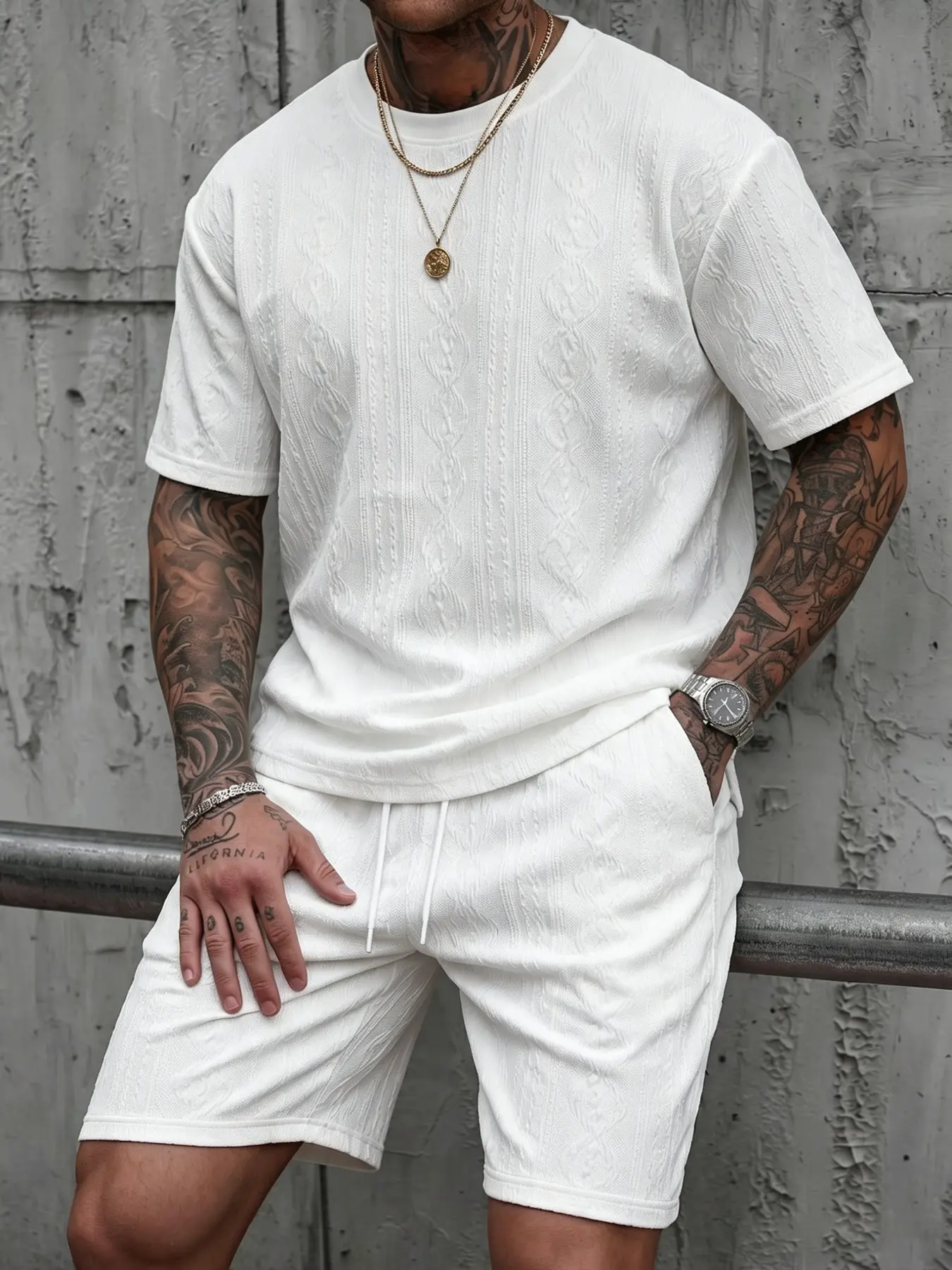 2026 8877 Men's Summer Casual Shorts Set, Round Neck, Solid Pattern, Textured, Breathable, Loose-Fitting, Urban Style, Comfortable and Fashionable, Ideal for Daily Wear and Outdoor Activities, Clothes