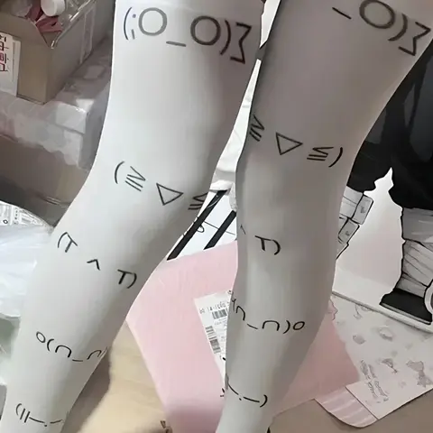 Cute Animal Print Women All Season Socks, Harajuku Knee-High Fitted Cosplay Graffiti Socks, Kawaii Y2K Casual Style Emo Girl Fashion, 2000s Retro Look, Casual Stylish Socks, Womenswear