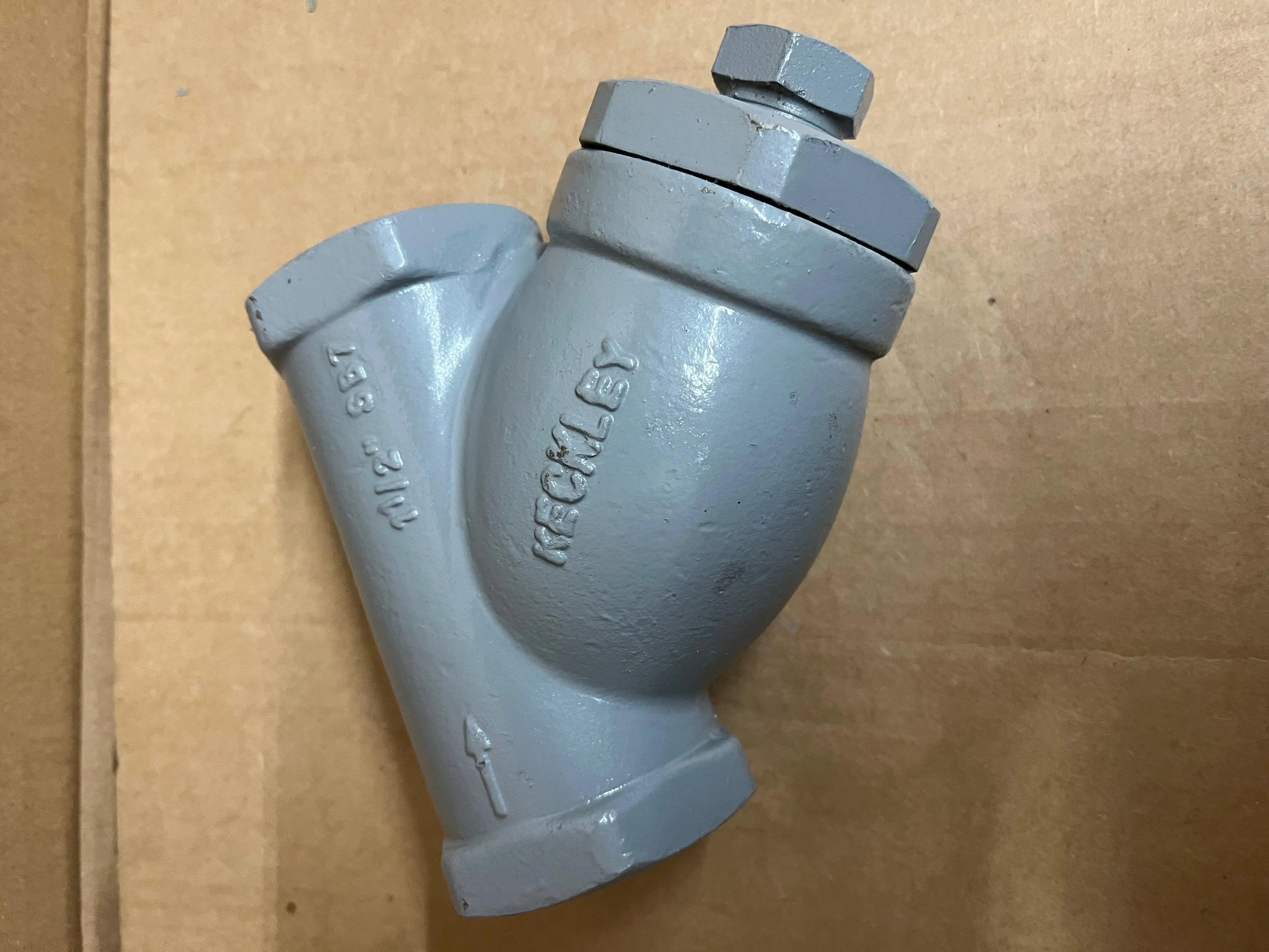 1 1/2" KECKLEY STYLE SB7 CLASS 600 SOCKET WELD CAST CARBON STEEL BODY Y-STRAINER
