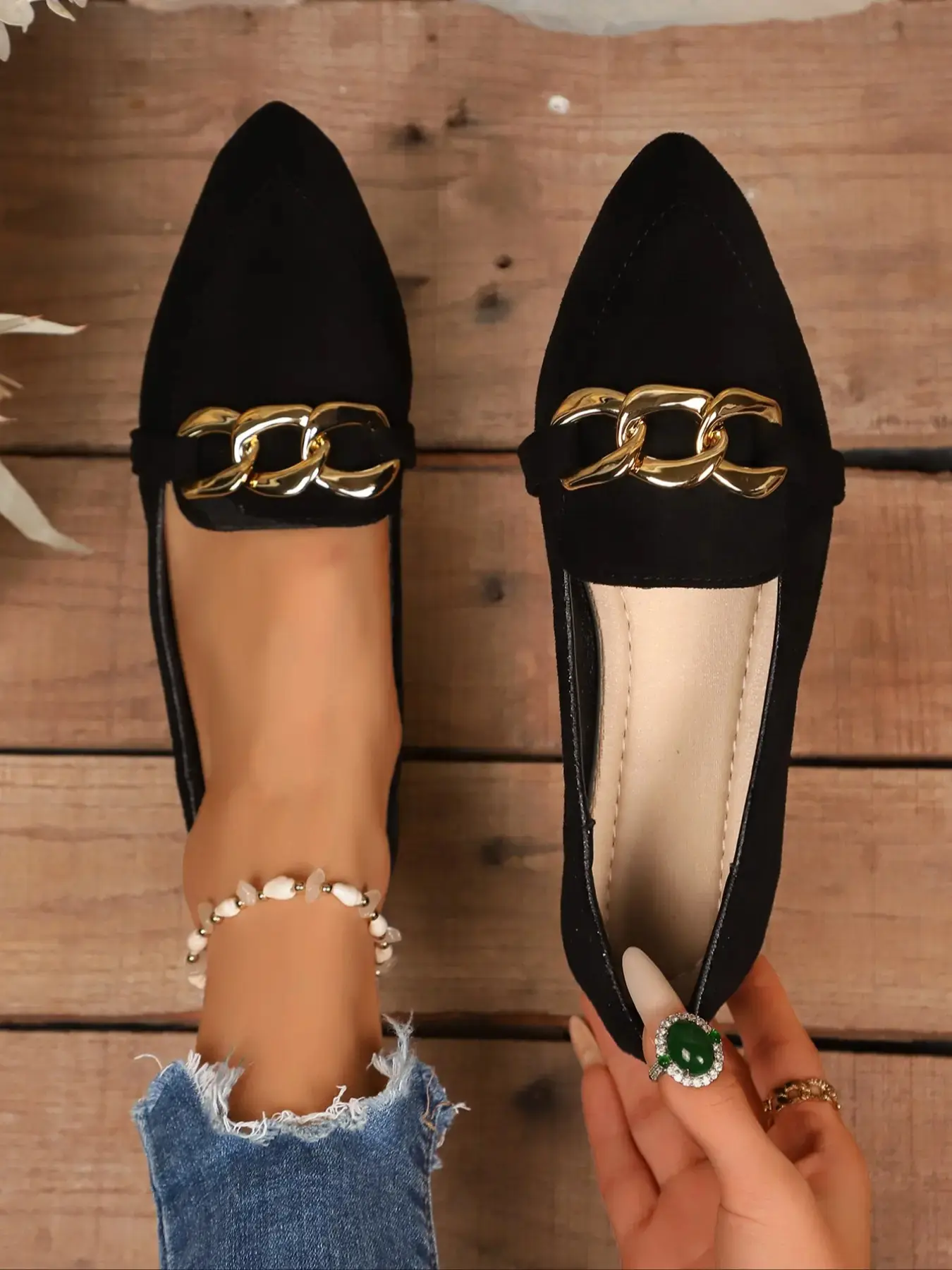 Women's Pointed Toe Velvet Chain Buckle Loafers Flat Casual Work Retro 2026