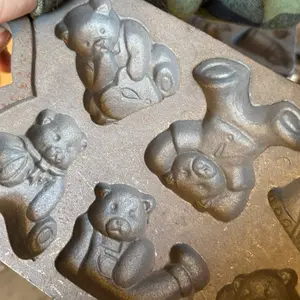 Cast iron cookie pan