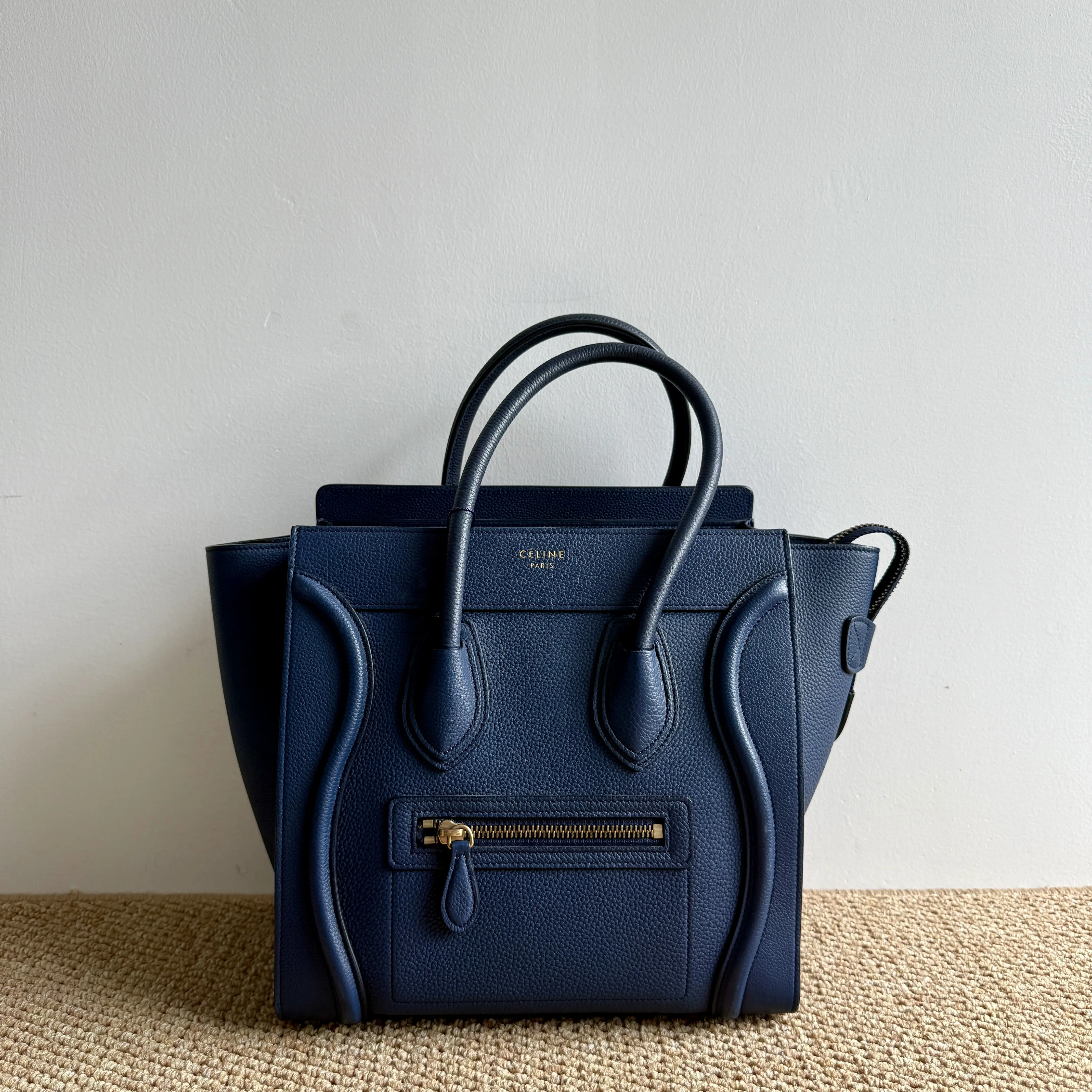 Pre-owned Celine Authentic Luggage Micro Tote – Navy Blue Grained Leather Top Handle Designer Handbag/Tote Bag