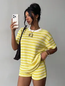 Women's Summer 2-Piece Set, Loose-Fit Striped T-Shirt and High-Waisted Shorts, Casual Comfortable Fashion, Sporty for Women