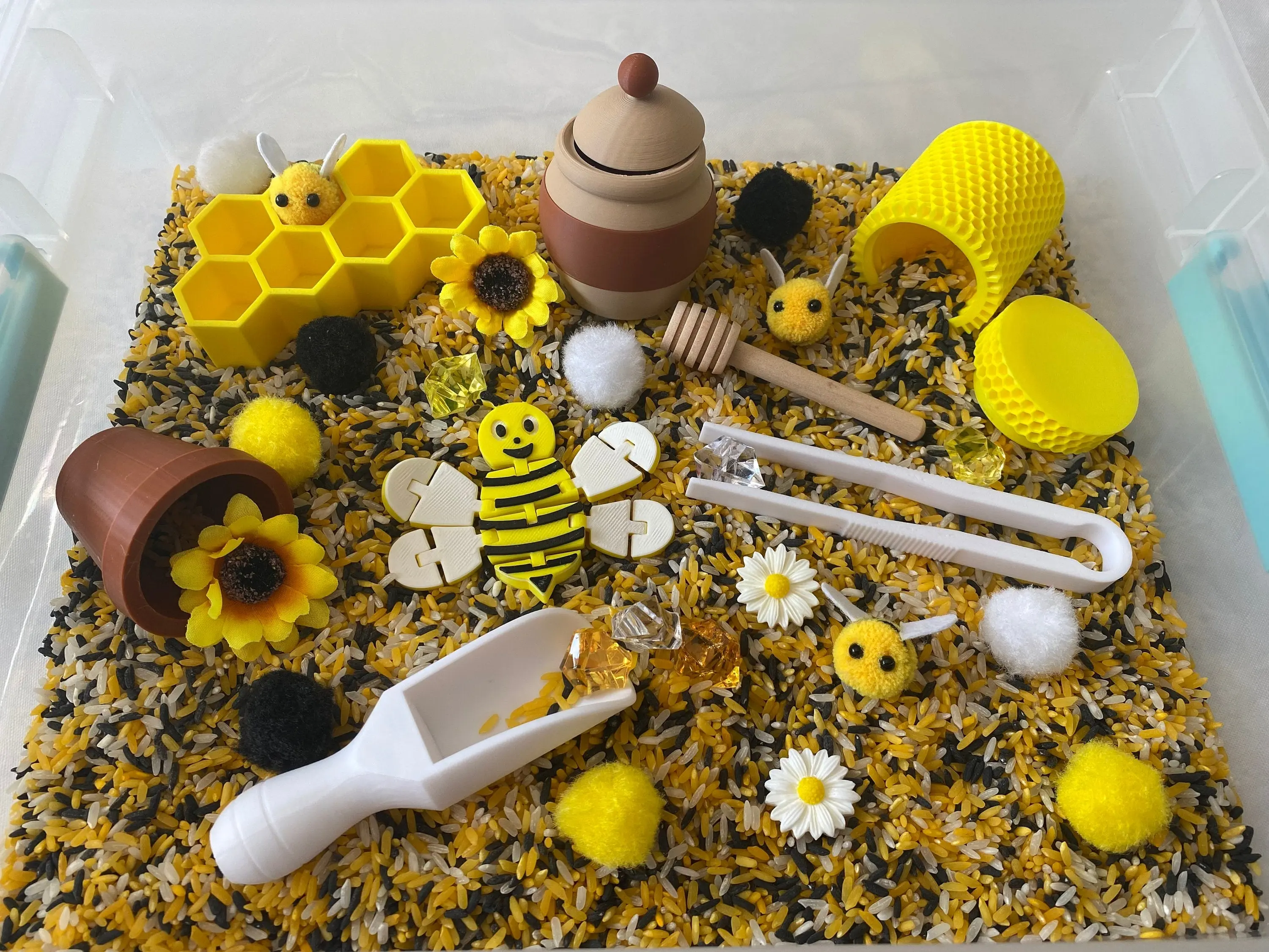 Spring Bee Sensory Bin, Classic Novelty Stress Relief Toy for Kids