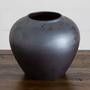 7" Black Round Urn Vase
