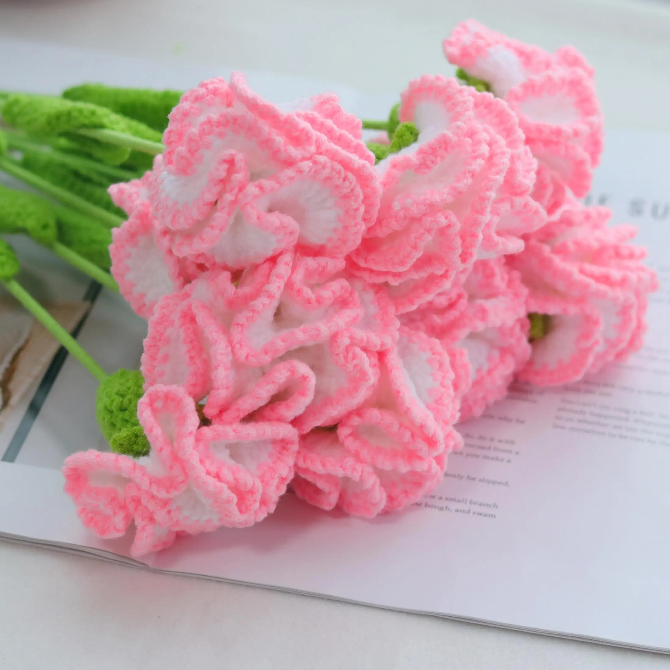 Handmade Crochet Carnation Bouquet, Artificial Flowers, Decorative Flower, Artificial Flower Decorations, DIY Wedding Decor, Diy Fake Flowers, Party Decoration, Suitable for Valentine's Day, Easter, Mother's Day, Artificial Bouquets