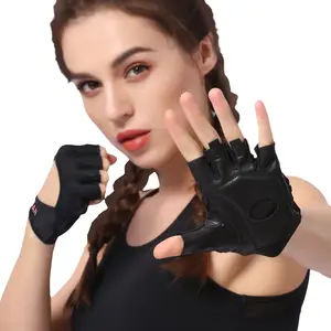 Women's half finger gloves are suitable for bodybuilding training in yoga indoor gym