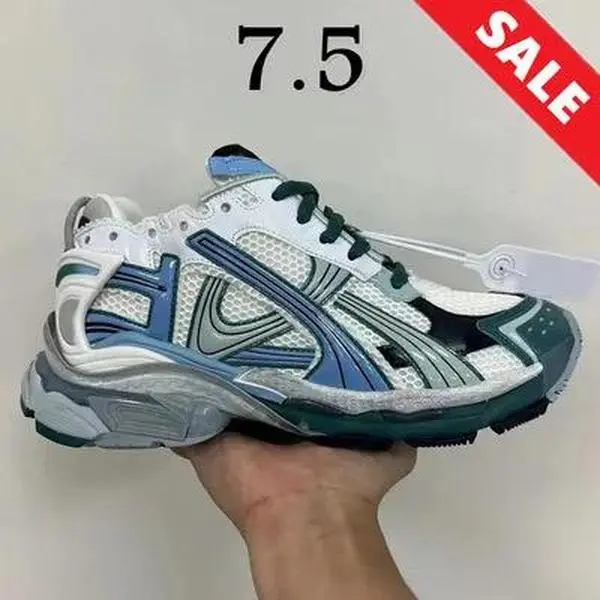 Dad shoes LED trendy men and women height increasing thick soled couples sports shoes casual  versatile designer  comfortable sneaker