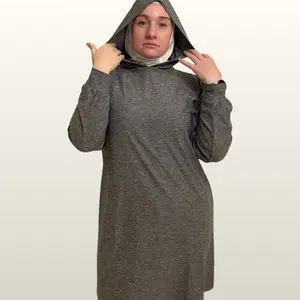 The Hooded Top in Gray - Lightweight Moisture-Wicking Fabric for Comfort & Performance - Perfect for Hijabi Women - Full Coverage Athletic Fit - Ideal for Yoga Running Gym Training or Everyday Wear