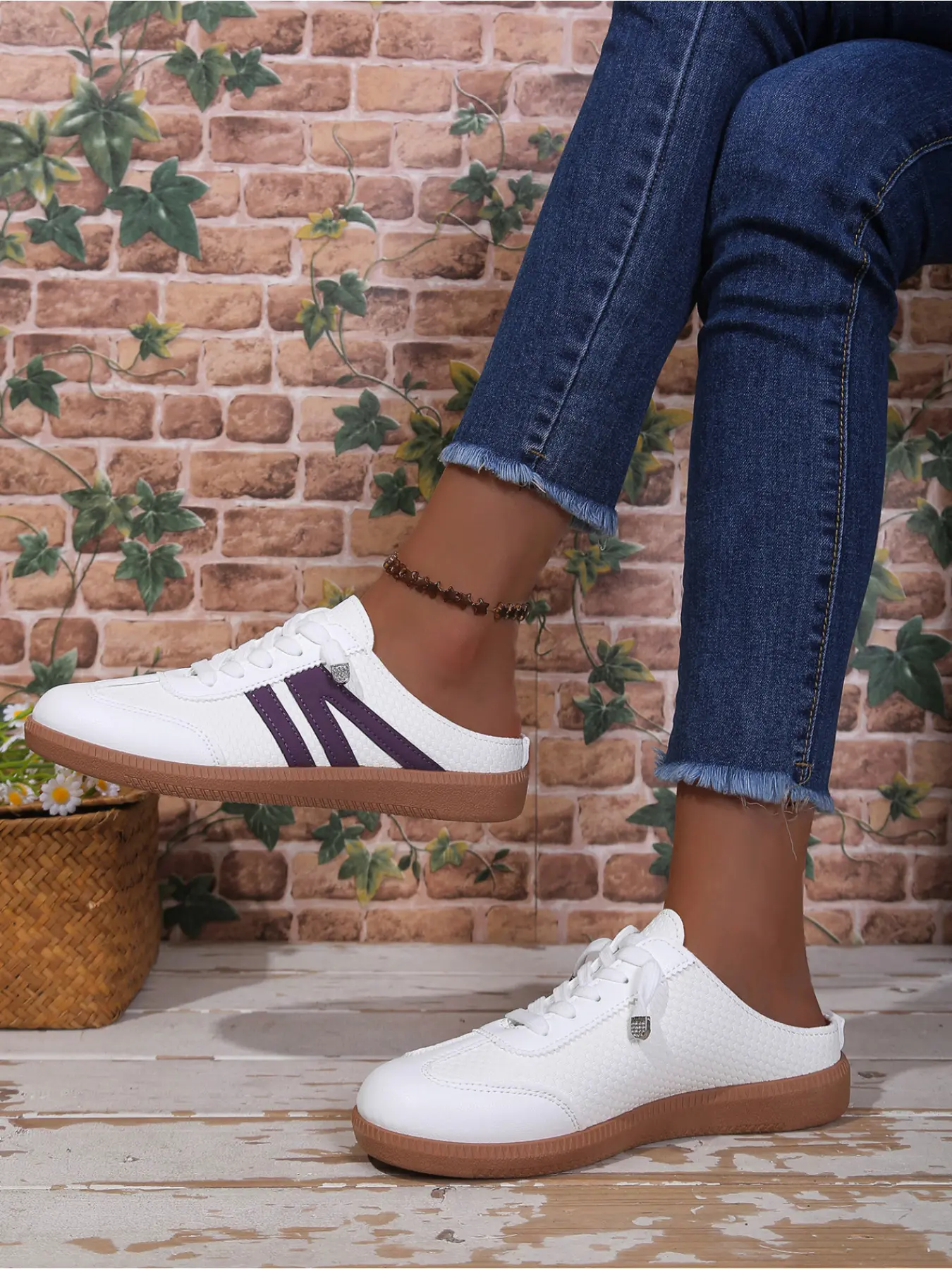 Vintage Backless Closed-Toe Mule Sneakers, Slip-On Casual Trainers, Walking Shoes, Slip On Mules, Pu Leather Mules