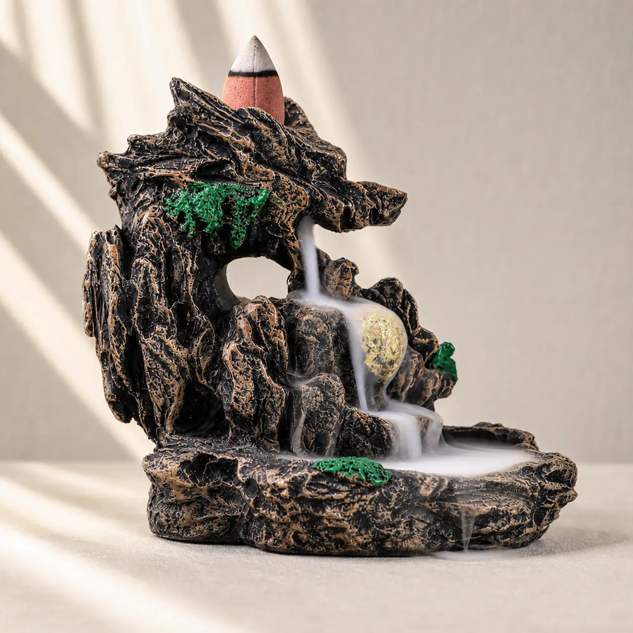 Sandalwood Backflow Cones， Backflow Incense Burner Gift Set with Incense Cones Wooden Box, Resin Dragon Mountain/Plastic Cover Mountain Waterfall Incense Holder for Aromatherapy Meditation Home Decor
