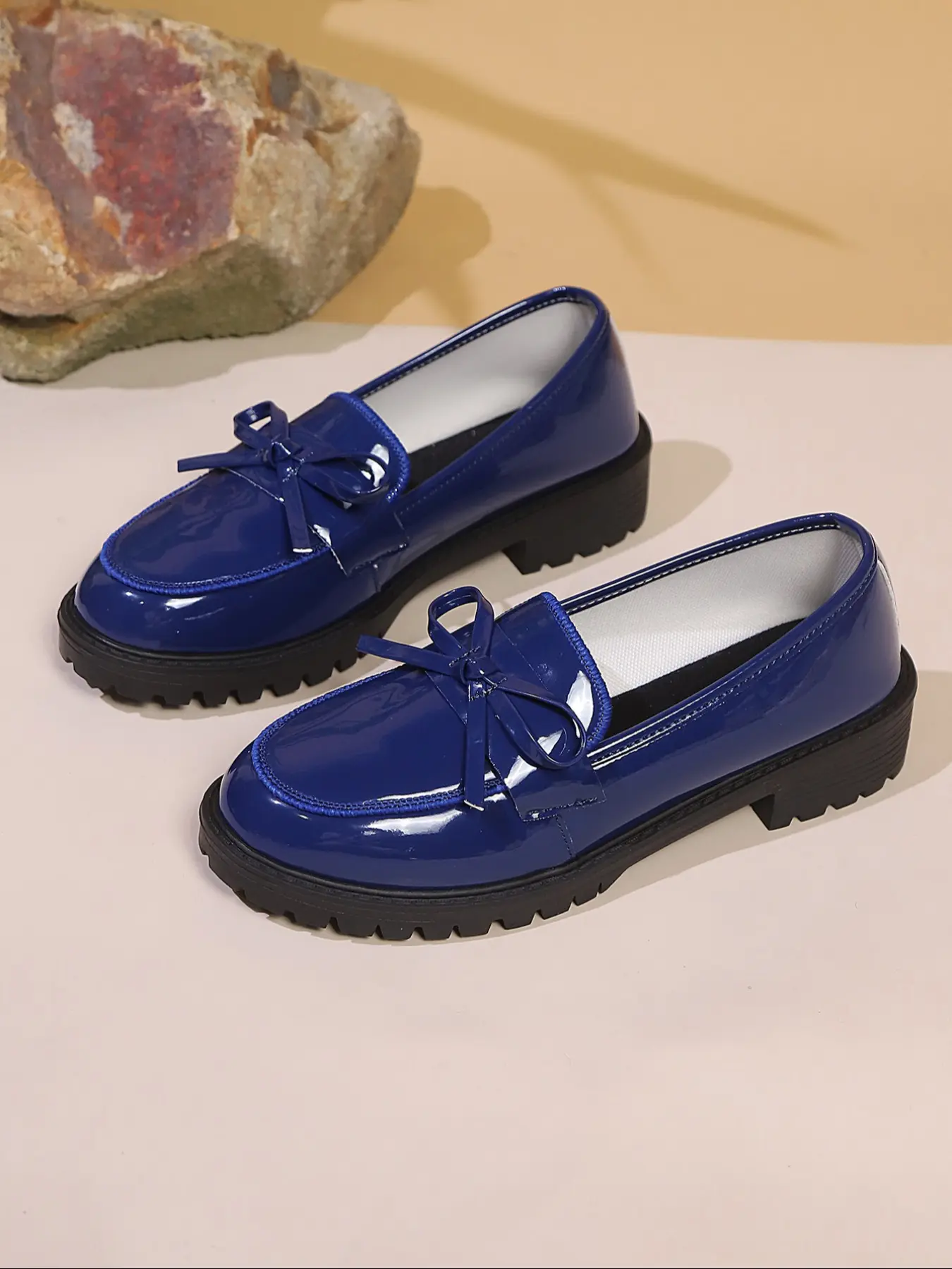 Women's Elegant Fashion Shiny PU Leather Loafers, Stylish Slip-On Shoes for Women, Comfortable Casual Footwear for Daily Wear, Summer Casual Shoes