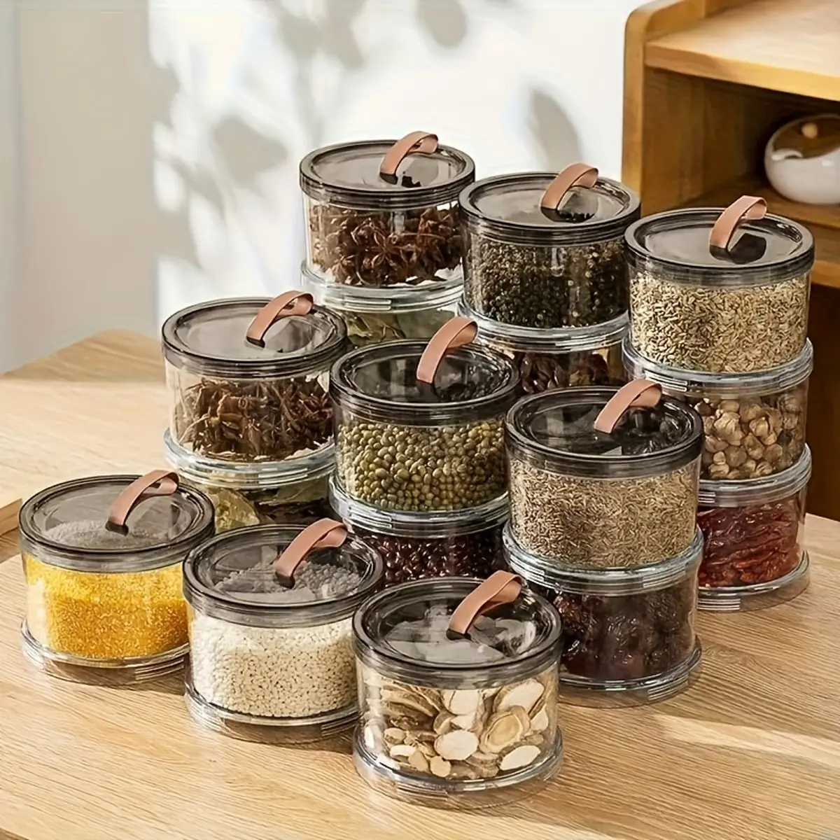 3/4/5 Tiers Round Spice Storage Box transparent airtight spice container, practical kitchen essential for spice organization and kitchen storage hacks interest, used for fridge storage, snack sorting, and everyday home kitchen organization scenes