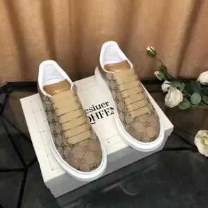 2025Men'sandWomen'sCasualCoupleAll-matchChunkyLace-upSneakersFashionElevatedMuffinBoardShoes