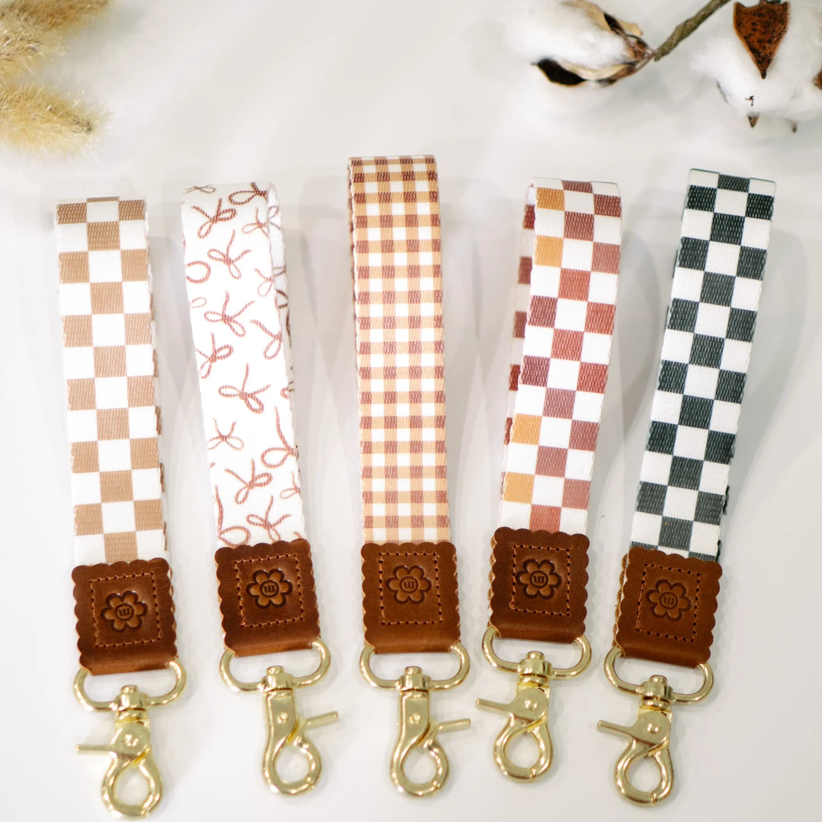 Wrist Lanyard – Floral & Retro Cute Keychain | Key Fob Wristlet, Car Key Holder, Custom Lanyard, Bow Boho Keychain Lanyard