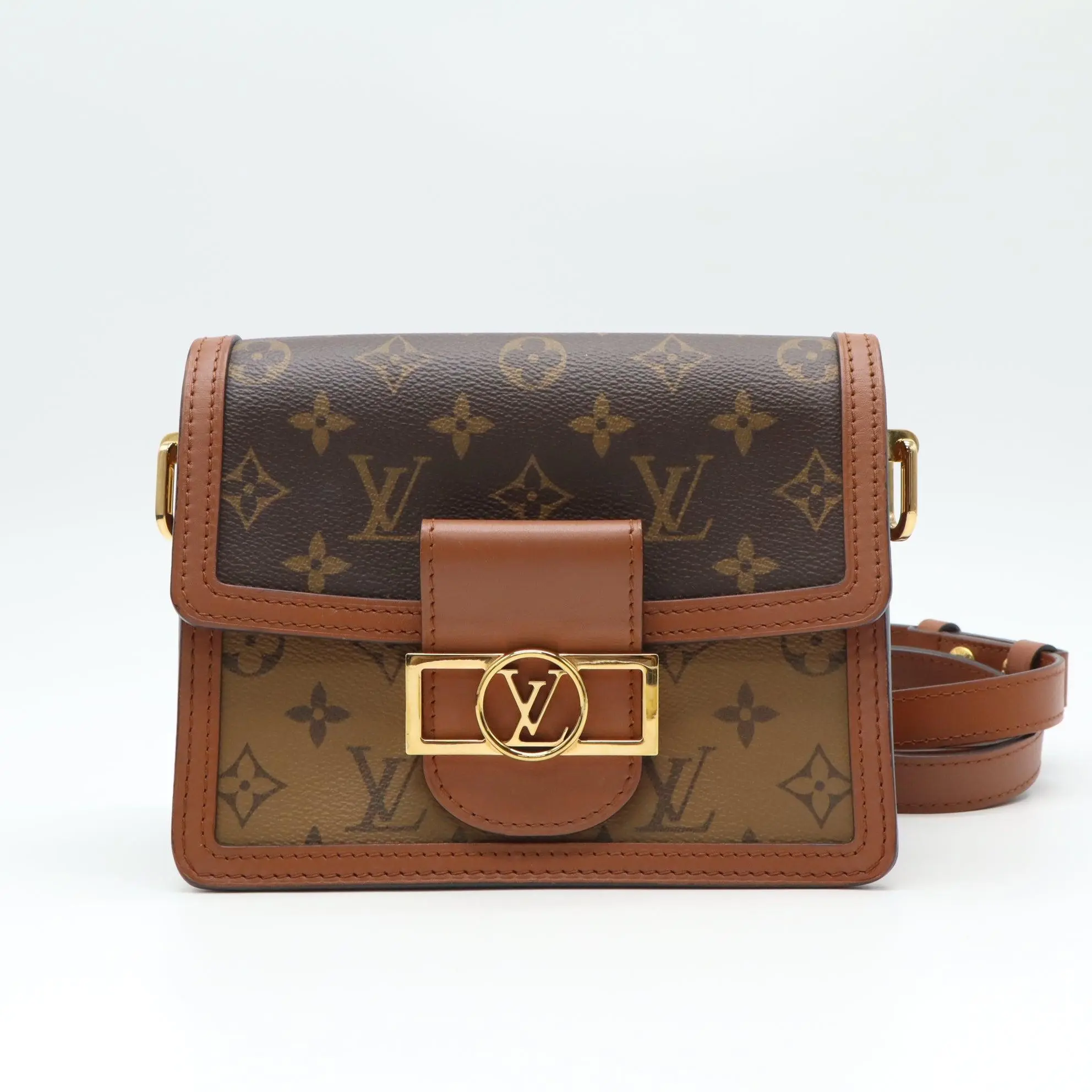 Pre-owned Louis Vuitton Leather Shoulder Bags LV Monogram Dauphine Mini B22320
